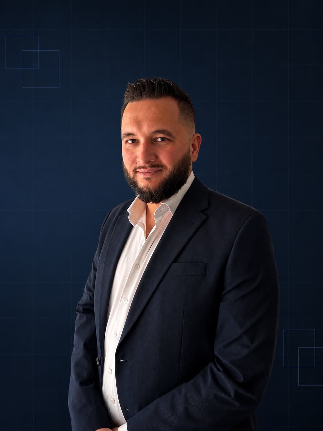 Fidan Vllasa, Gründer und Geschäftsführer der Easy Consulting Group GmbH